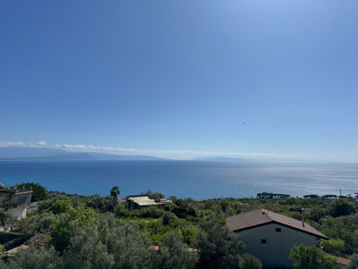 3 Bed 4 Bath (3 En-Suite) Circa. 200 sqm PENTHOUSE Top Quality Joppolo