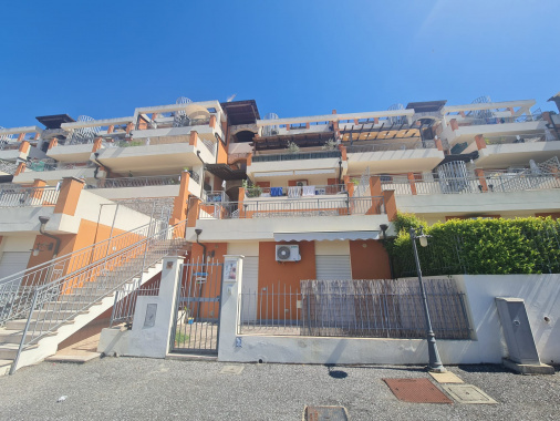 4G | 1 Bed Ground Floor with large terrace | No.1 Complex in Pizzo