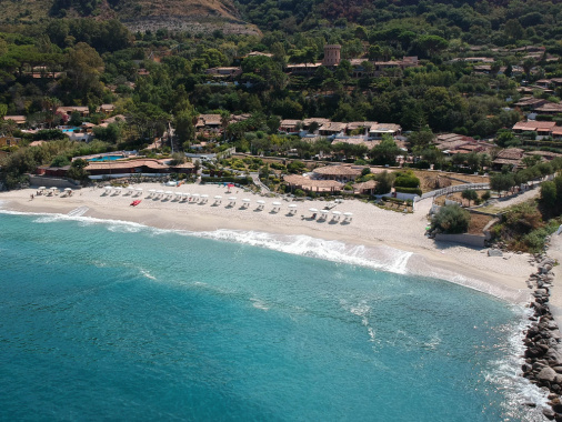 Porto Pirgos | Villa FOR SALE | Elegant Italian Style | Private Beach