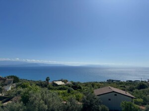 3 Bed 4 Bath (3 En-Suite) Circa. 200 sqm PENTHOUSE Top Quality Joppolo