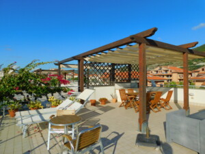 No. 11 | Beach Front | 2 Bed with Rooftop Solarium | ONLY 12 Apartments