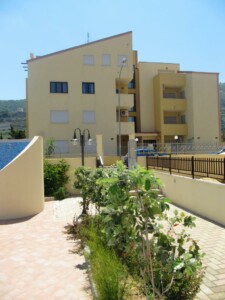 2 Bed 2 Bath | Short Walk to Beach | Pizzo Marinella | €127,500