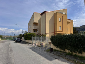 Guide Price: €95,000 | 2 Bed 2 Bath Apartment Marinella Pizzo
